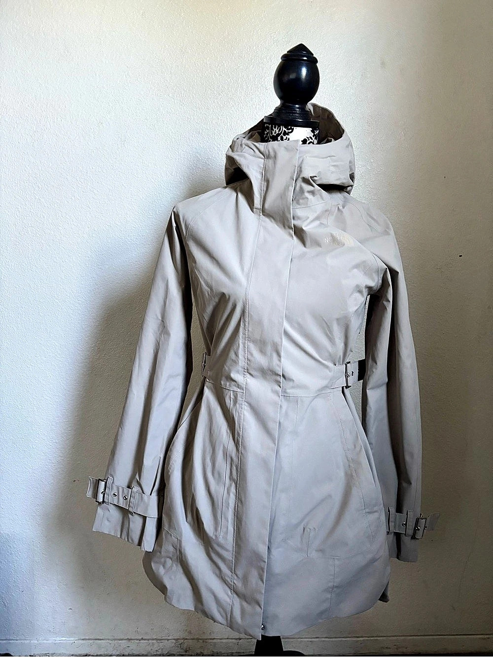 The North Face Hooded Belted Trench Coat in Gray